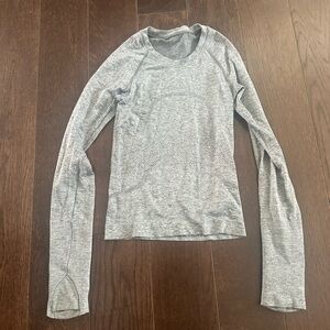 lululemon athletica Gray Long Sleeve Tee